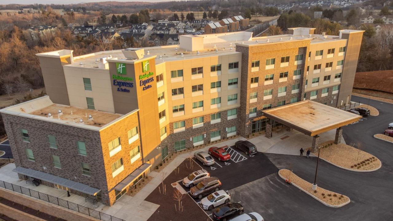 Holiday Inn Express & Suites Charlottesville By Ihg Bagian luar foto