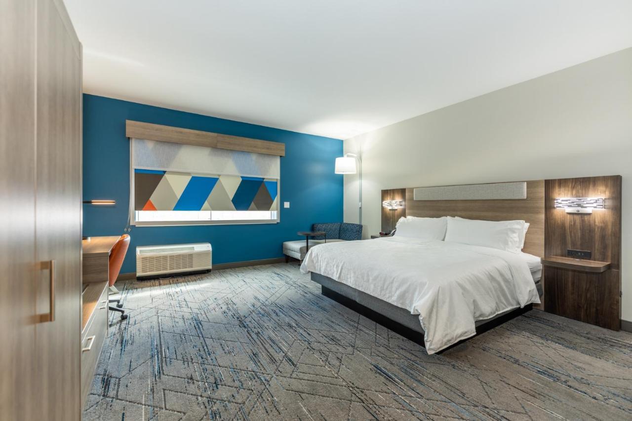 Holiday Inn Express & Suites Charlottesville By Ihg Bagian luar foto