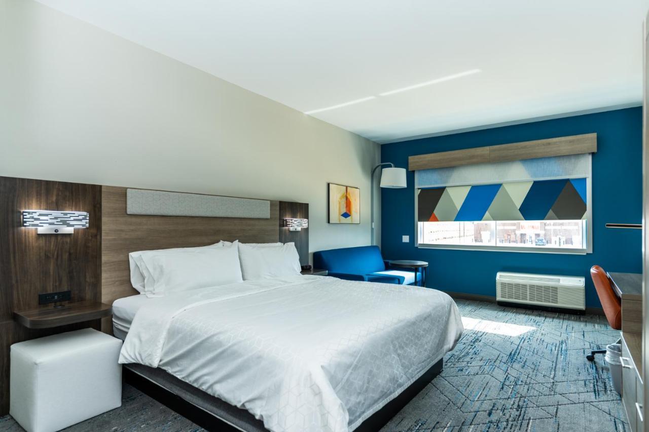 Holiday Inn Express & Suites Charlottesville By Ihg Bagian luar foto
