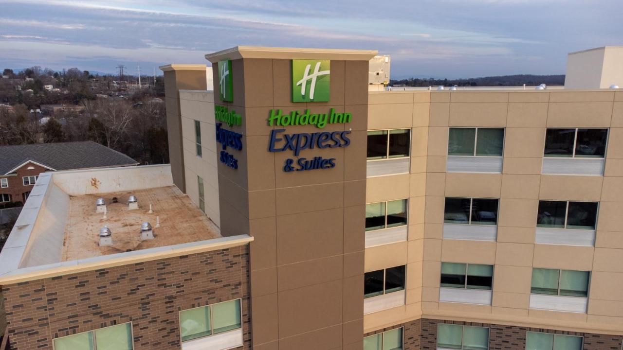 Holiday Inn Express & Suites Charlottesville By Ihg Bagian luar foto